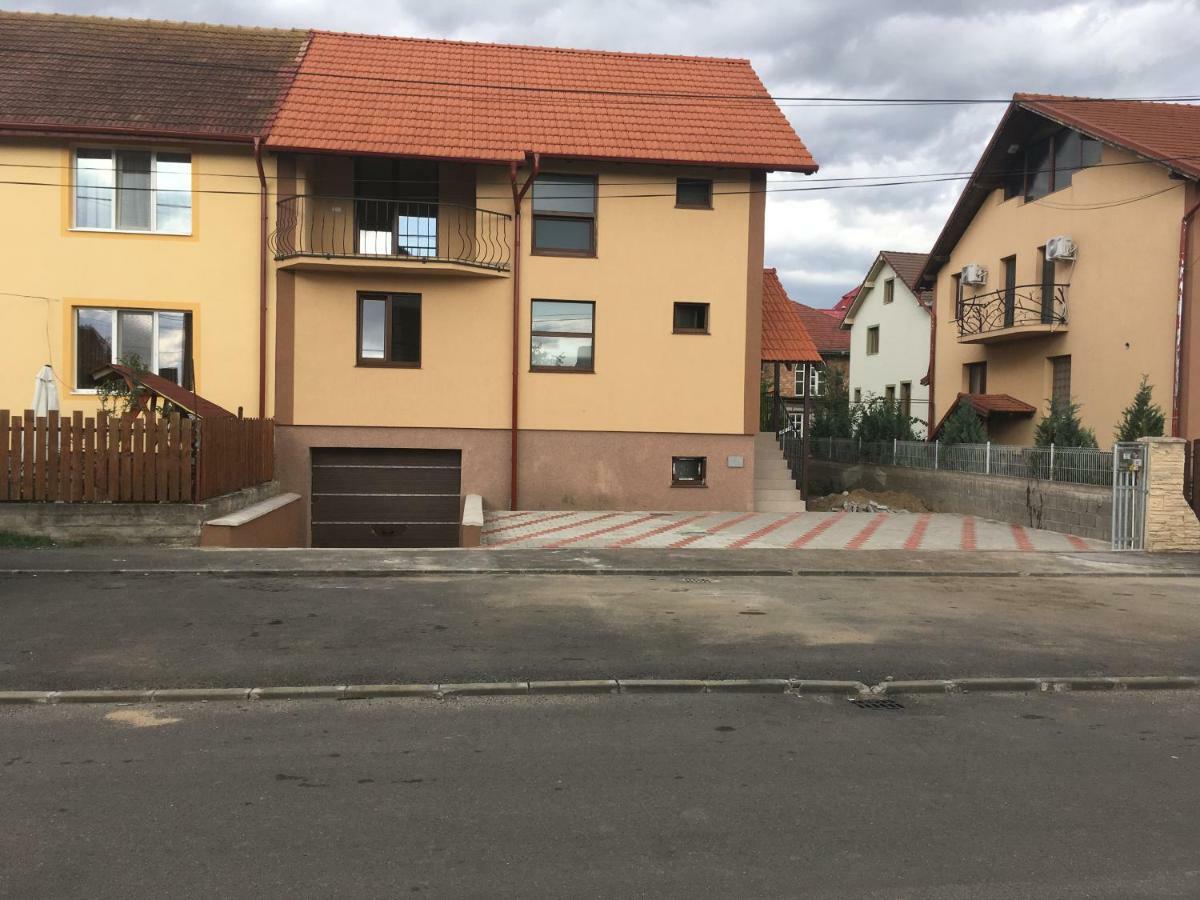 Casa In Zona Linistita, Campia Turzii Vila Exterior foto